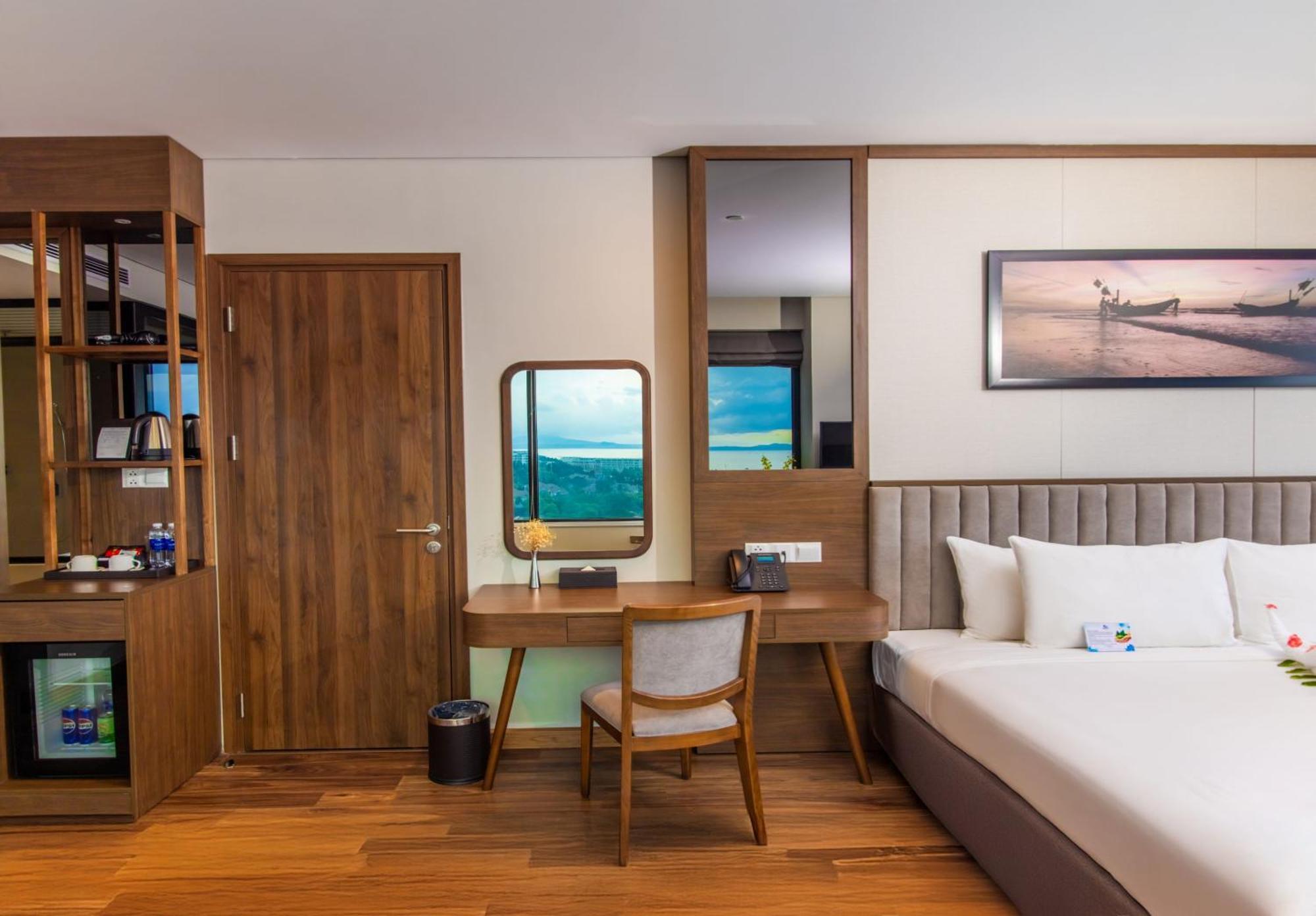 Vipol Mui Ne Hotel & Spa Exterior photo